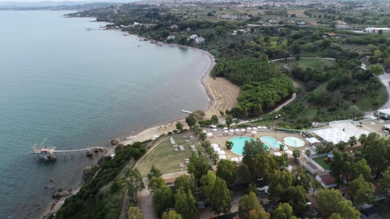 Grotta Del Saraceno Aparthotel Vasto Buitenkant foto