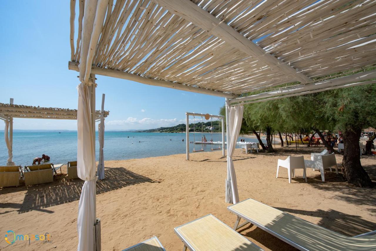 Grotta Del Saraceno Aparthotel Vasto Buitenkant foto
